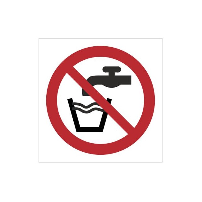 Znak zakaz picia wody (P05)